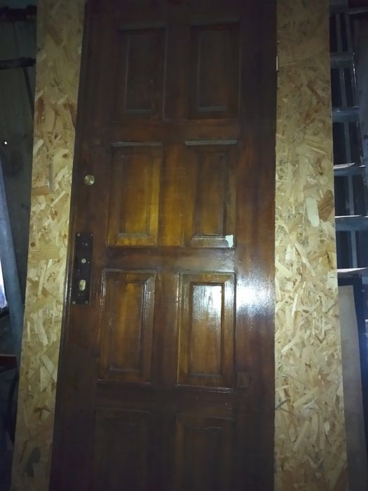 Продам двери дубовые