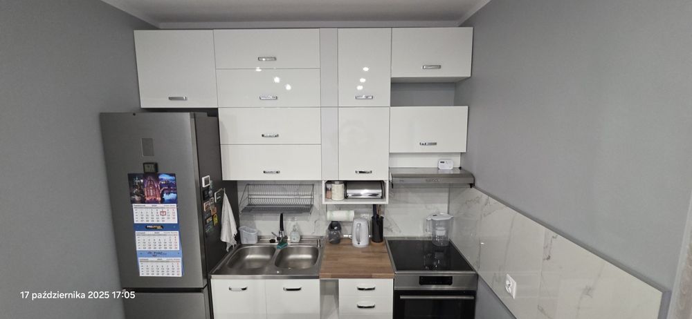 Zestaw mebli kuchennych bialy połysk 240cm