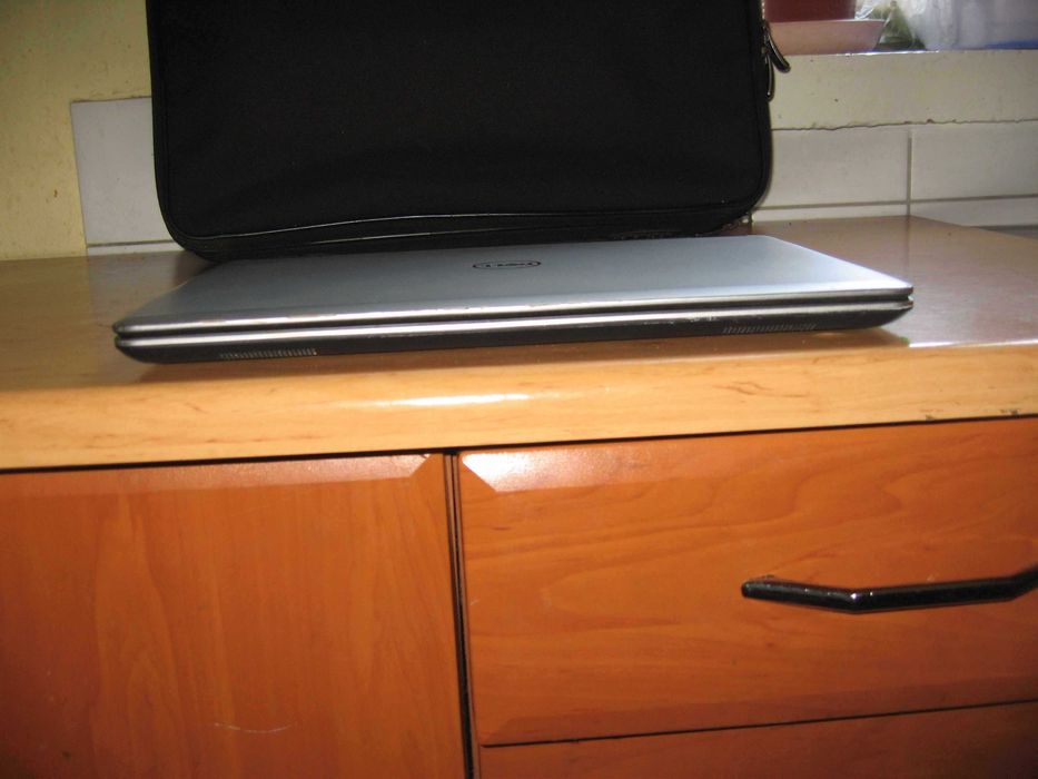 Ultrabook laptop Dell slim alu podswie klaw  FullHD 4k Ips I7 nowy