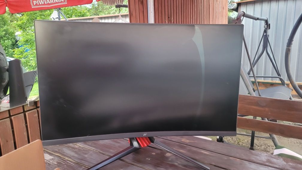 Monitor gamingowy Asus XG32VQR