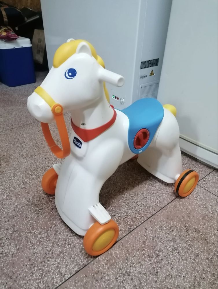 Brinquedo- Cavalo Chicco