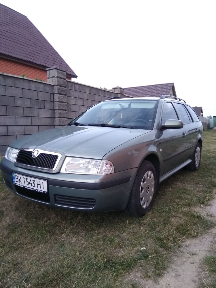 Skoda Octavia tour 1.6 mpi