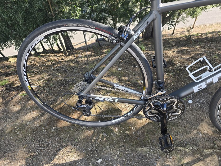 Bicicleta de estrada L 11x2v em bom estado