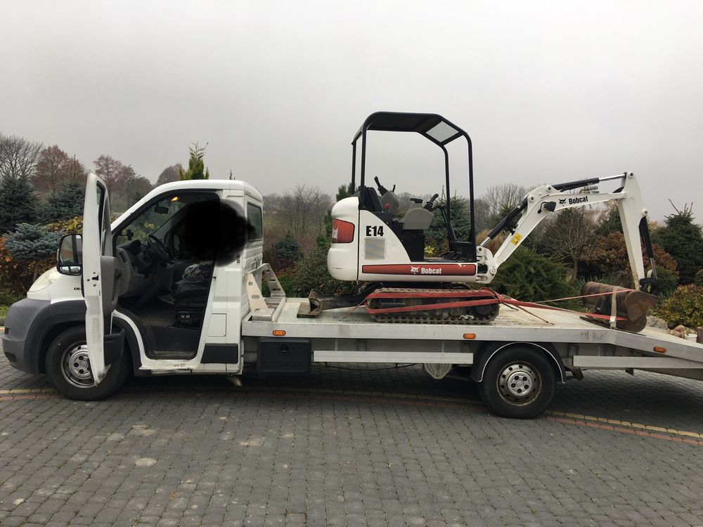 Autolaweta, Minikoparka Bobcat, kucie młotem hydraulicznym !