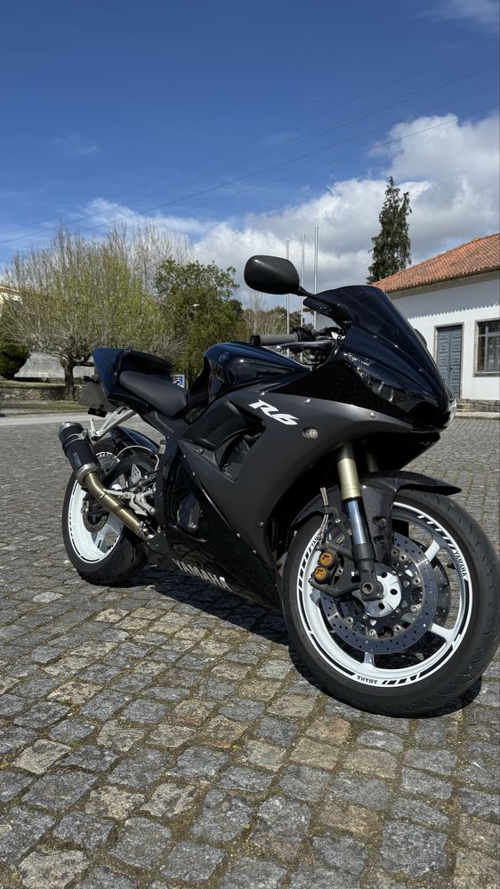 Yamaha R6/ 2005 / 35000 Km