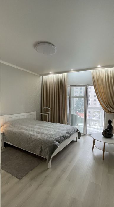 СДАМ квартиру с евроремонтом, ЖК море