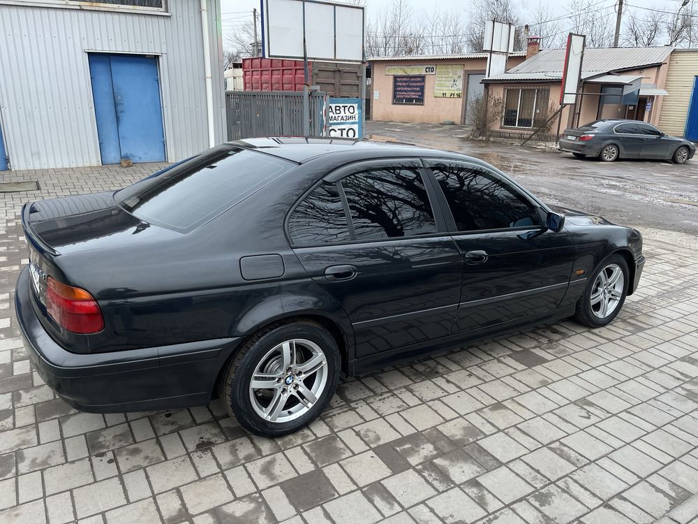 Продам BMW e39 2.8