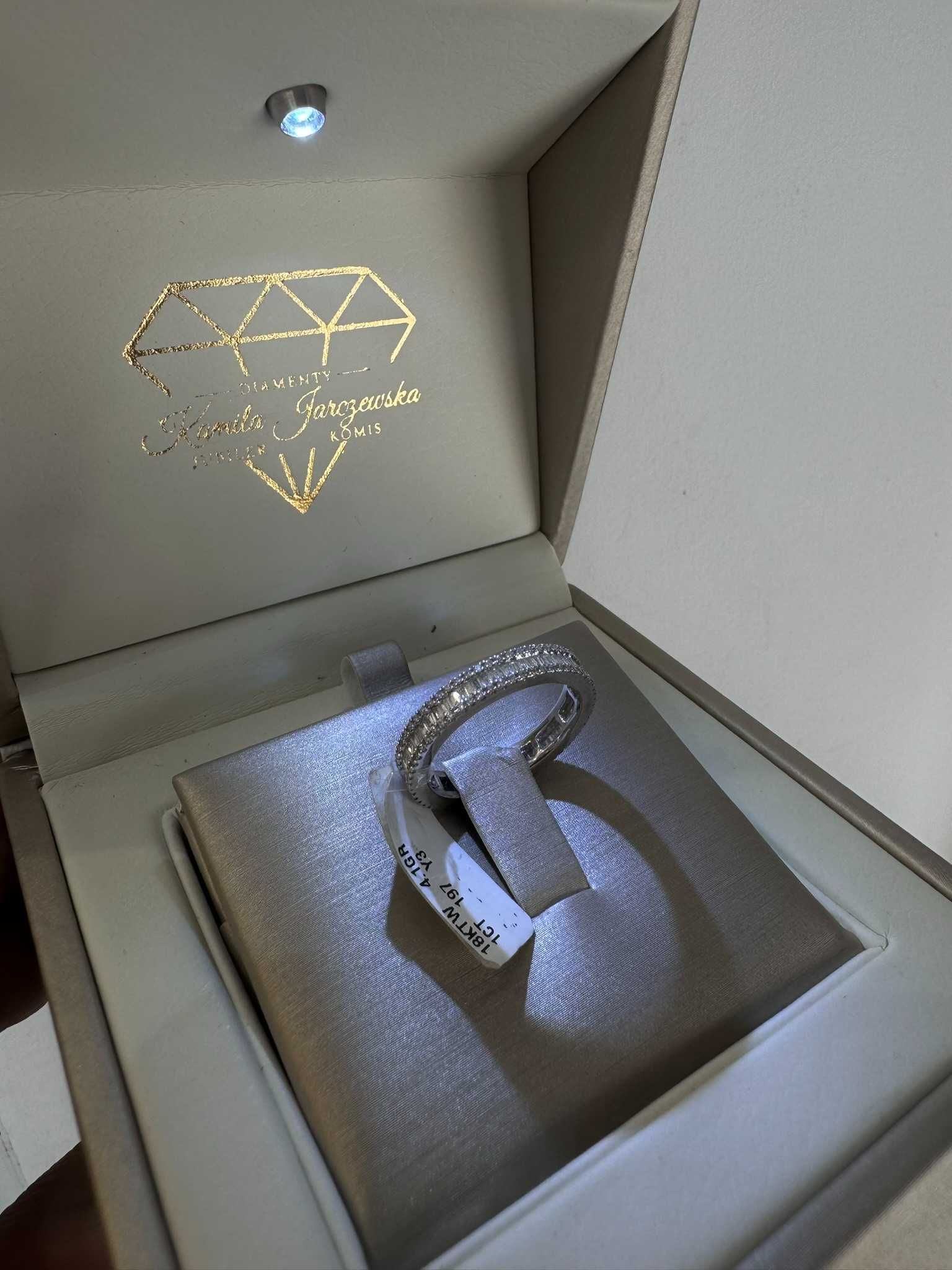 Obrączka z diamentami naturalnymi Infinity 1.00 CT bagiety