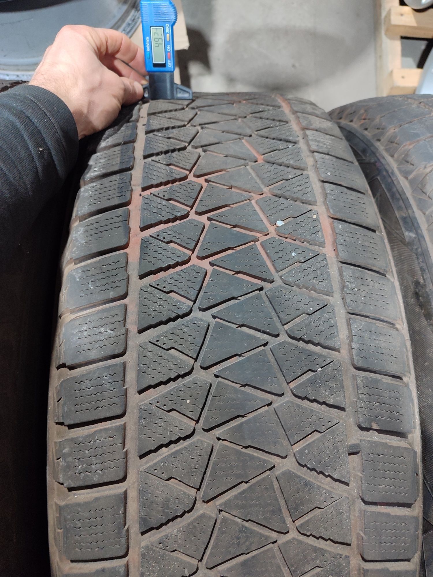 Резина зима 275.60.20 bridgestone