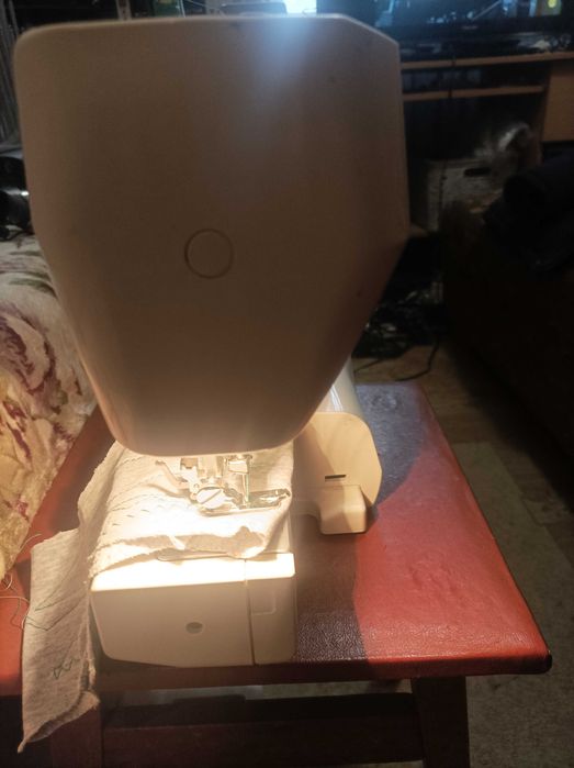 Швейна машинка Privileg model 1415