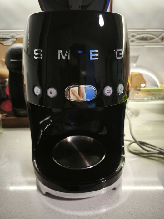 Máquina de Café de Filtro Smeg Anni 50 de 1050 W