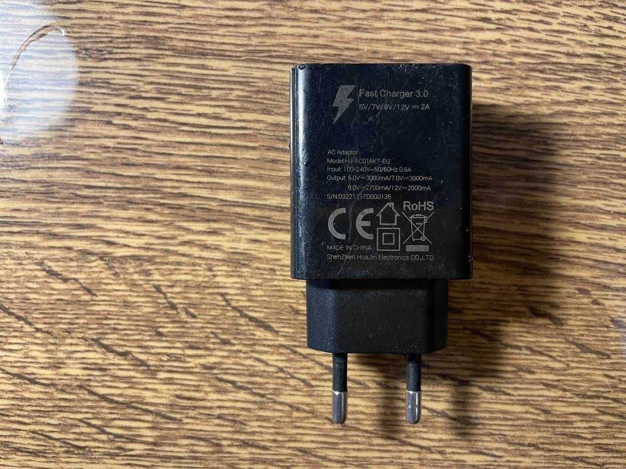 Блок живлення Fast Charger 3.0 HU-FC016K7-EU, вихід до 3A, 12V, QC