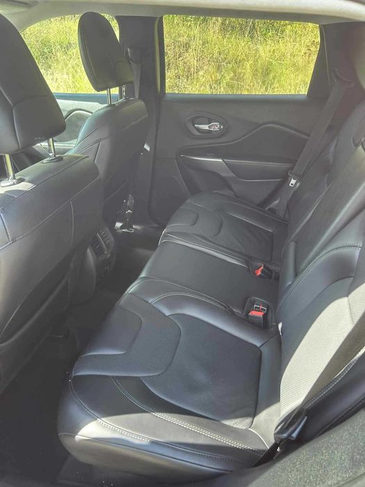 Sprzedam Jeep Cherokee 2019r.