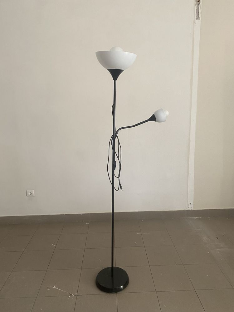 Candeeiro de pé Ikea