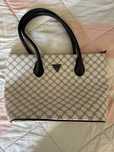 Mala Prada Begee