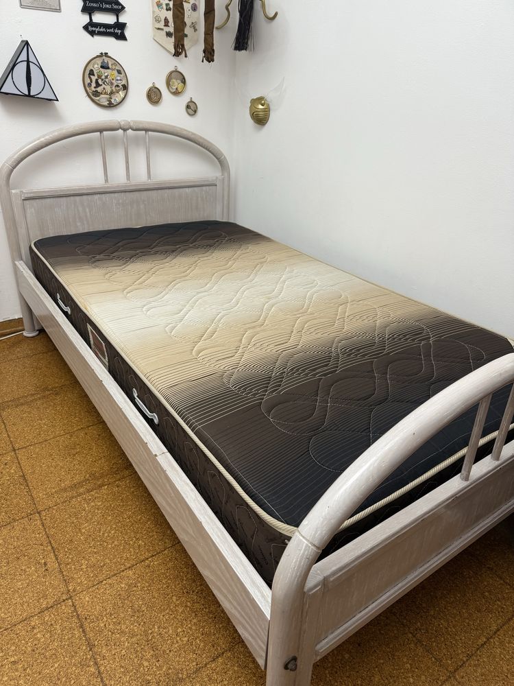 Cama de solteiro + estrado + colchão