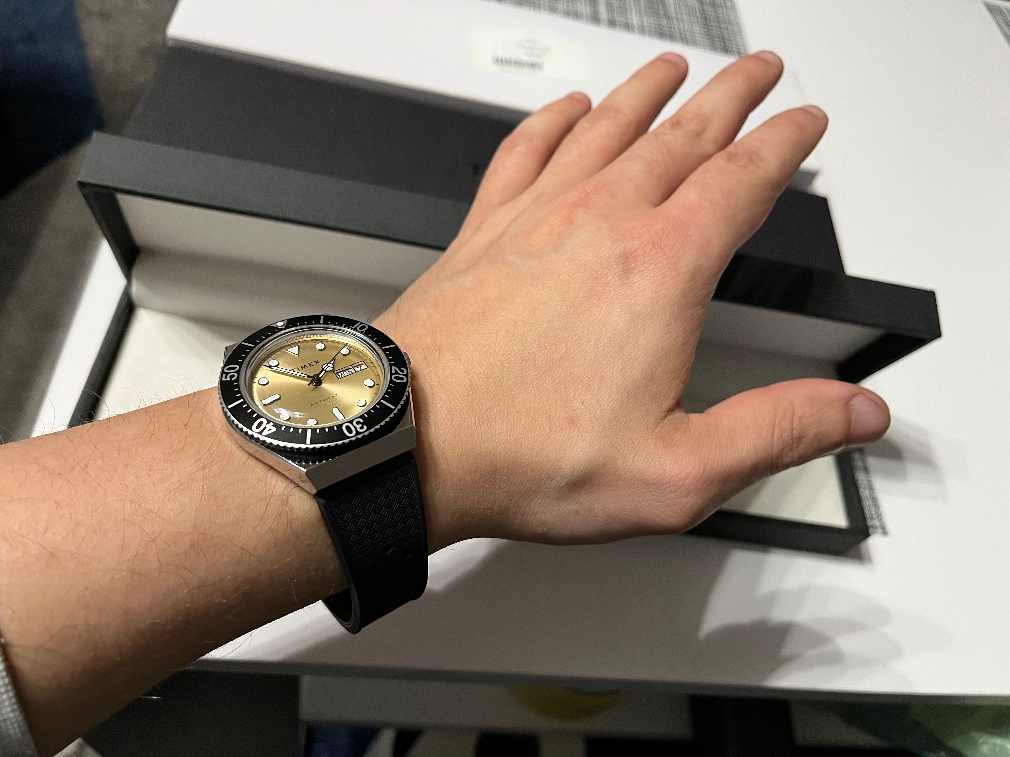 TIMEX M79 Automatic TW2W47600 zegarek męski retro automat Złota tarcza
