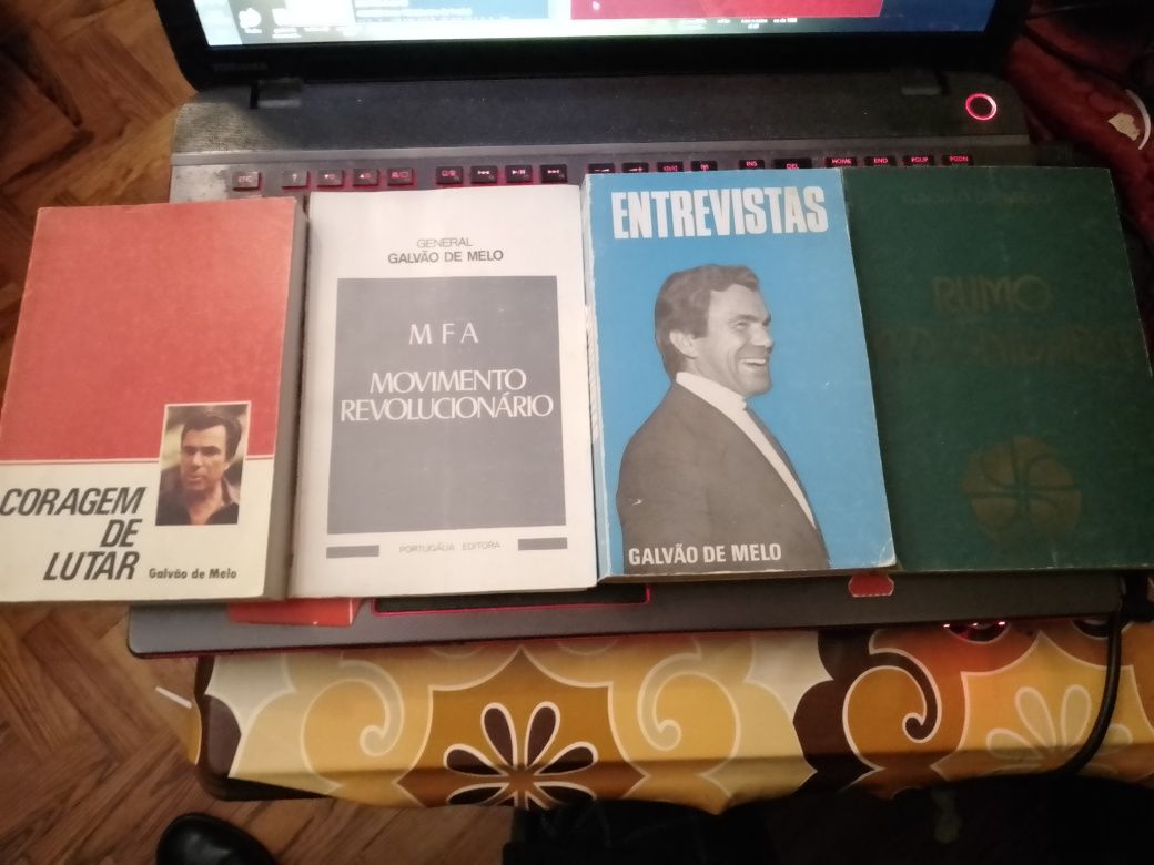Pela estrada fora- J.Kerouac-5E-O Retrato de D.Gray-W5E outros Desde2E