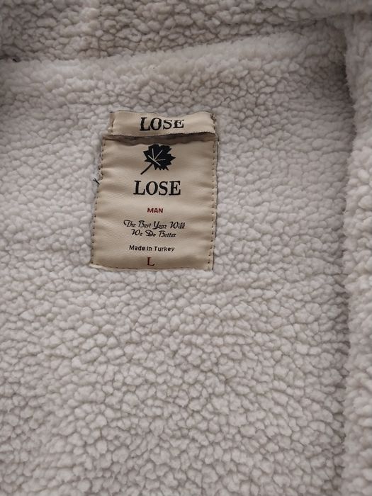 Продаю мужскую джинсовую курточку