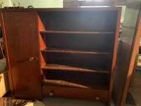 estante vitrine em mogno