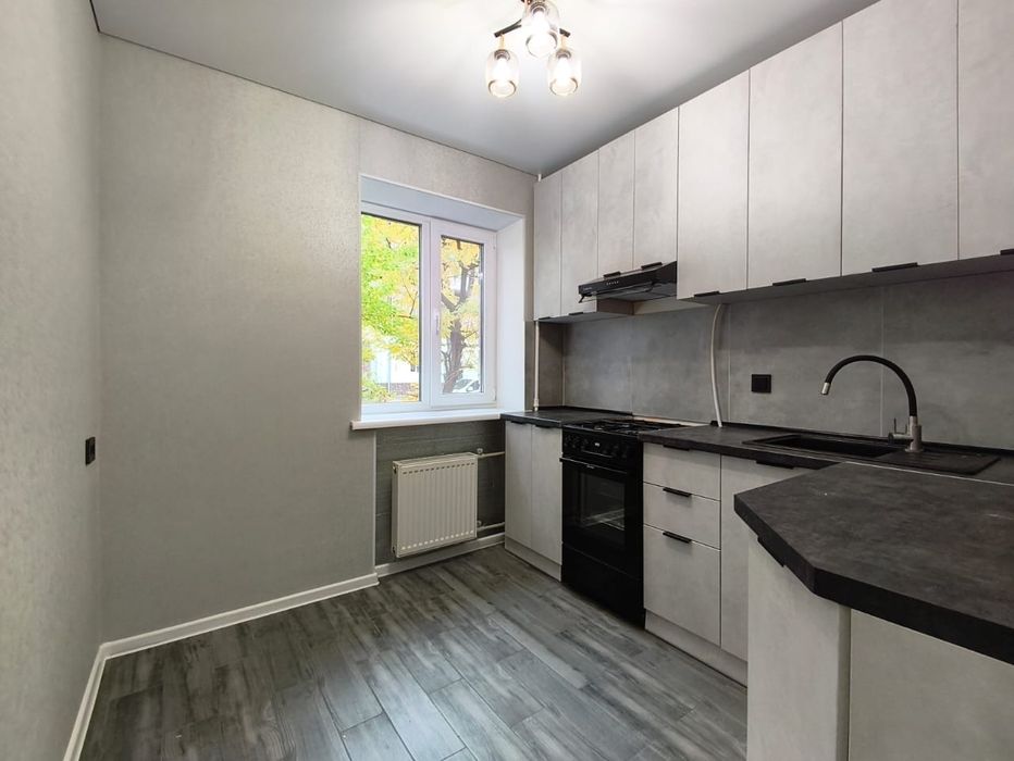 Продаю отличную 2х комнатную квартиру в Центре.