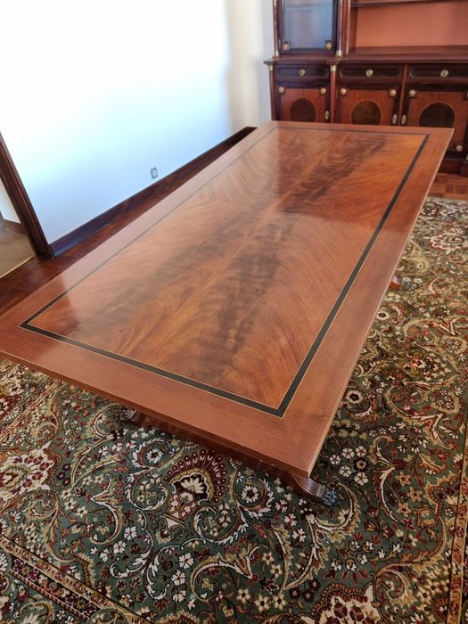 Mesa de jantar em madeira de sucupira + 6 Cadeiras estofadas