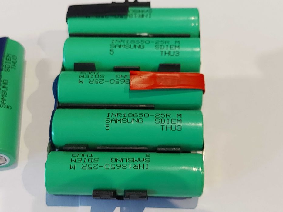 BOSCH GBA 18V li-ion pakiet do samodzielnej wymiany 1,5Ah - 2,5Ah