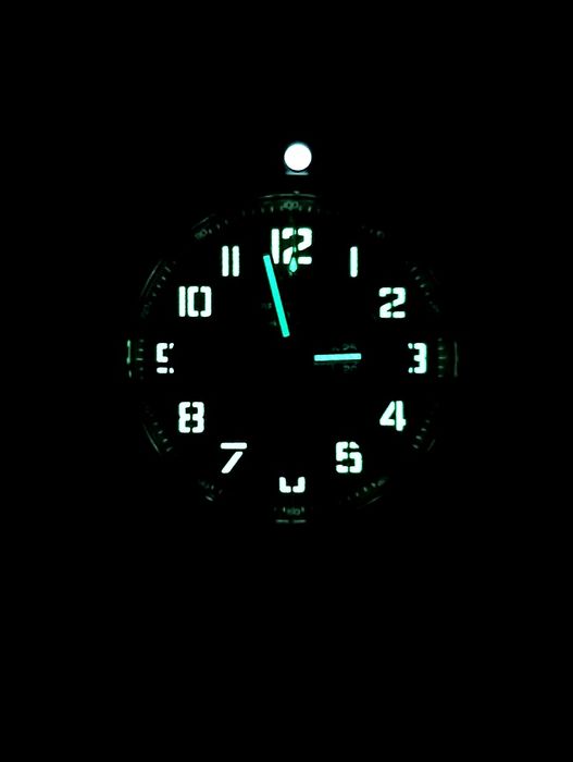 Годинник чоловічий Breitling Avenger Hurricane