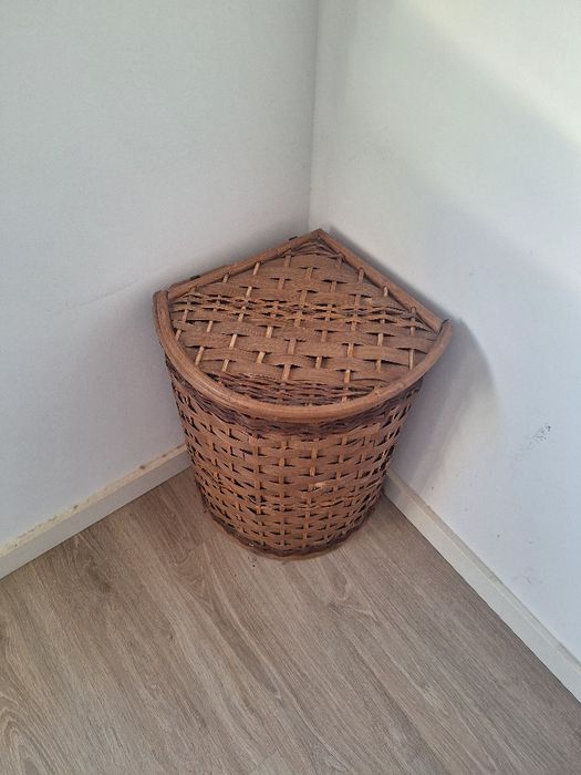 Cesto para roupa ou outros arrumos