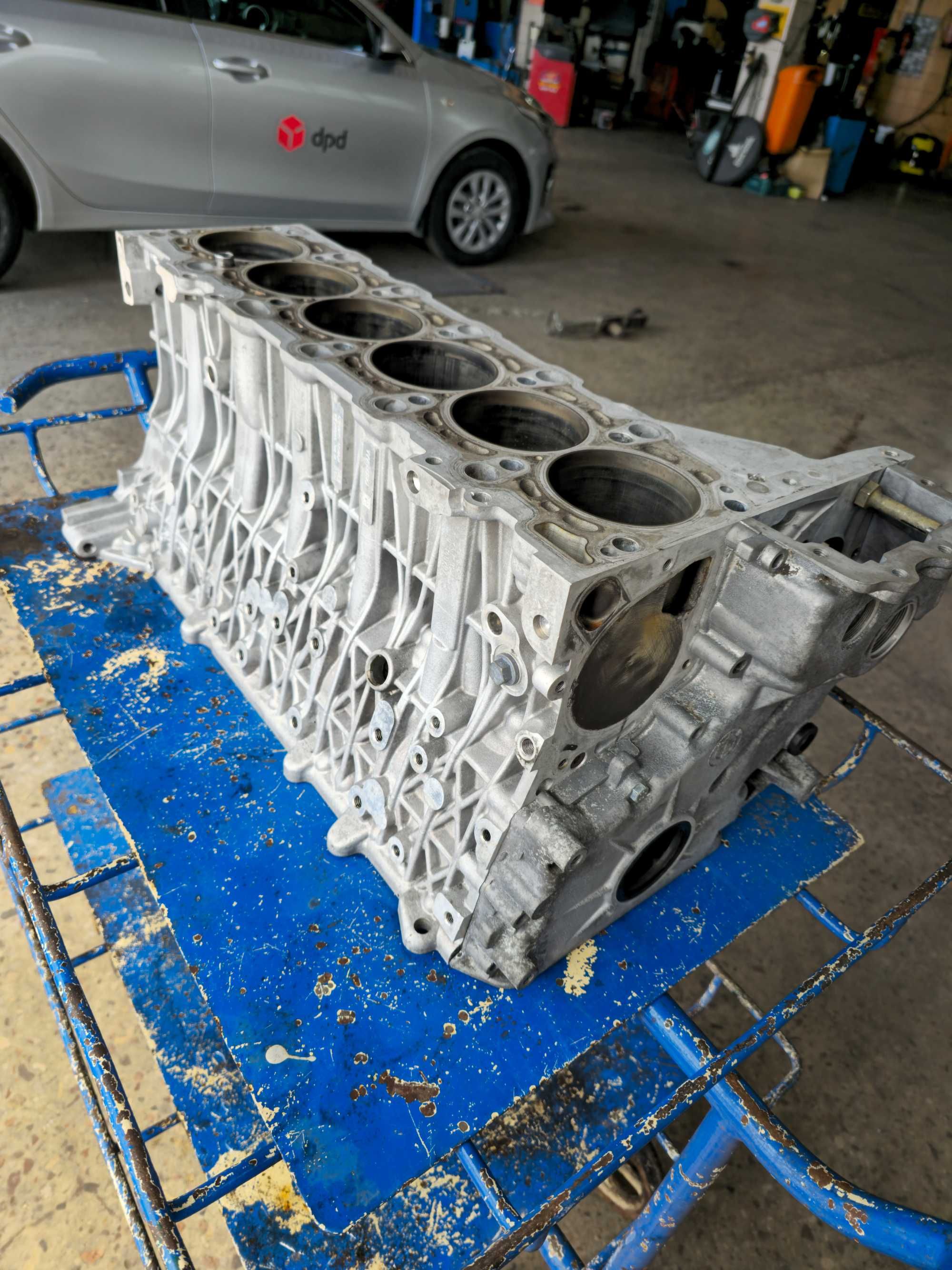 Blok silnika M57n2 306d3 M57D30 Bmw e90 e60 e70 x3 x5 e63