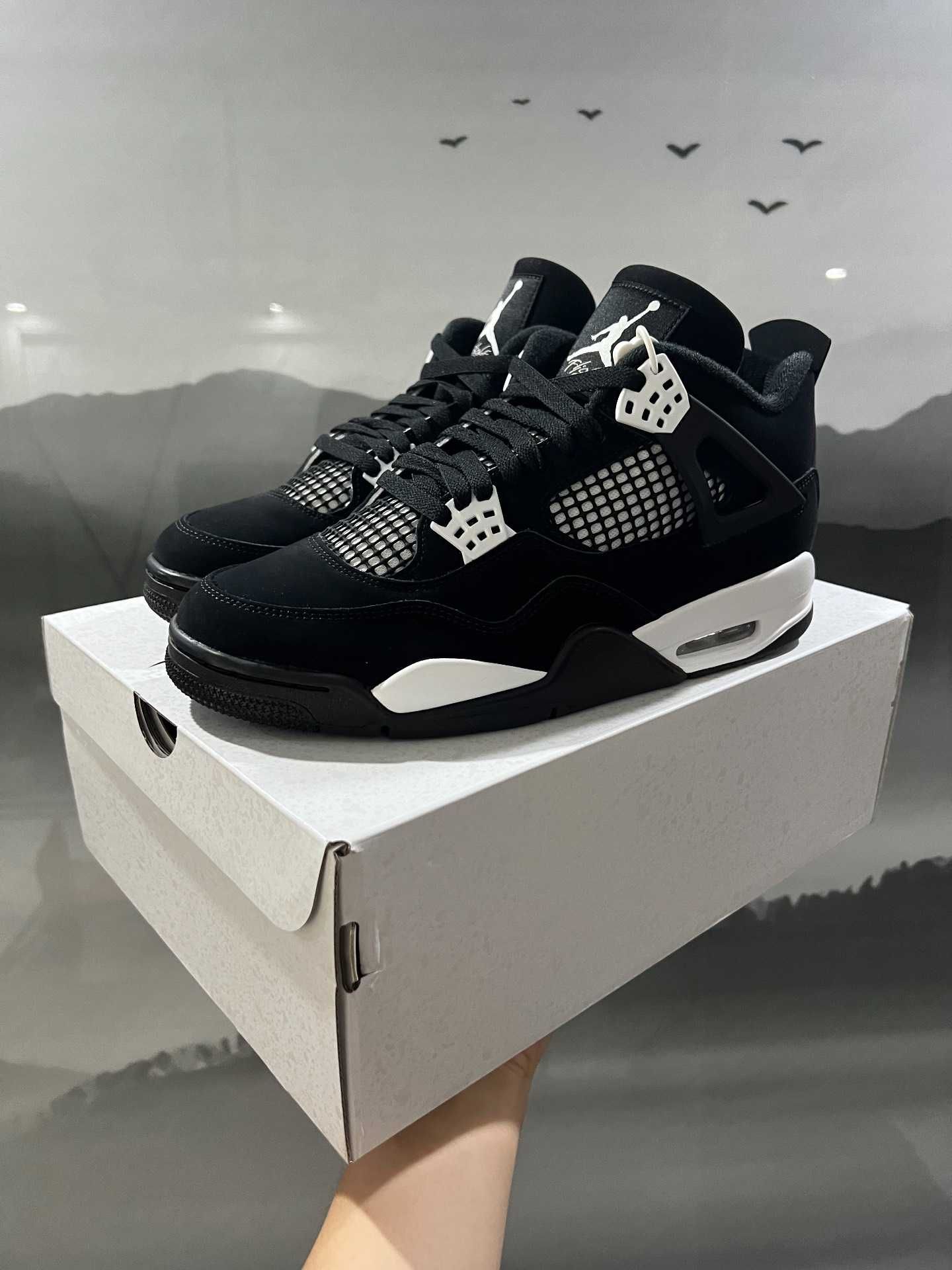 Jordan Air Jordan 4 Retro White Thunder R.43