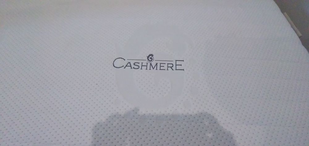 Łóżko tapicerowane z materacem nowe stelaże 180/200