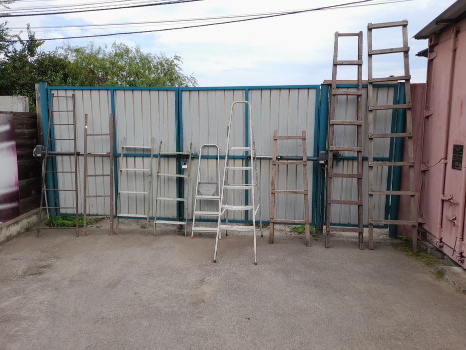 Драбини деревяні та металеві. Козлики. Осокорки.