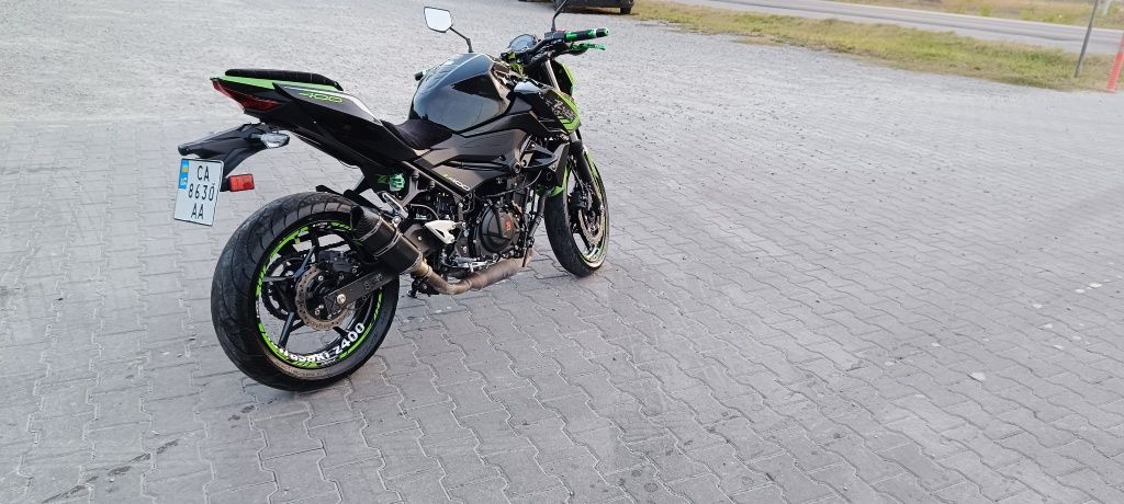 Продам мотоцикл Kawasaki z400