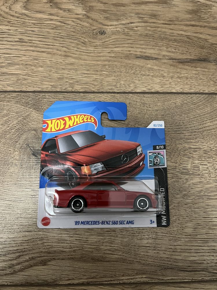 Hot wheels Mercedes benz 560 sec czerwony