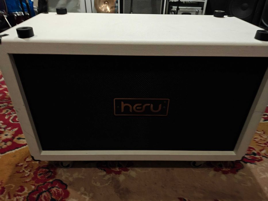 HESU modern M212 white