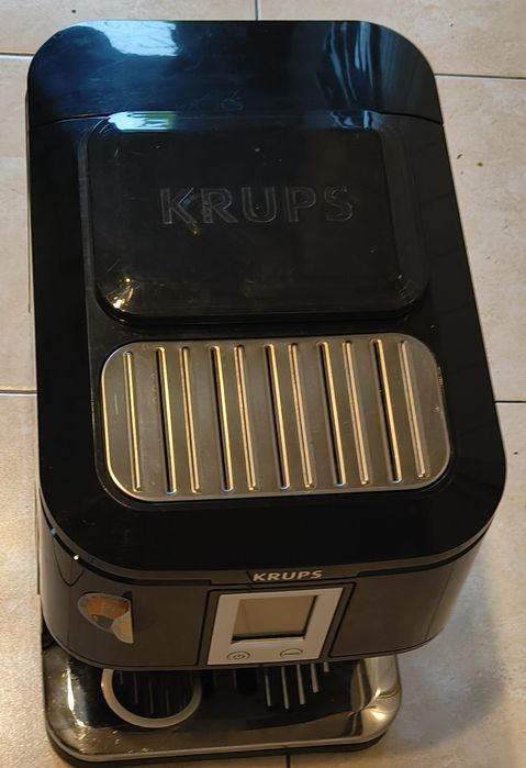 Ekspres Krups TTB145001P typ EA88
