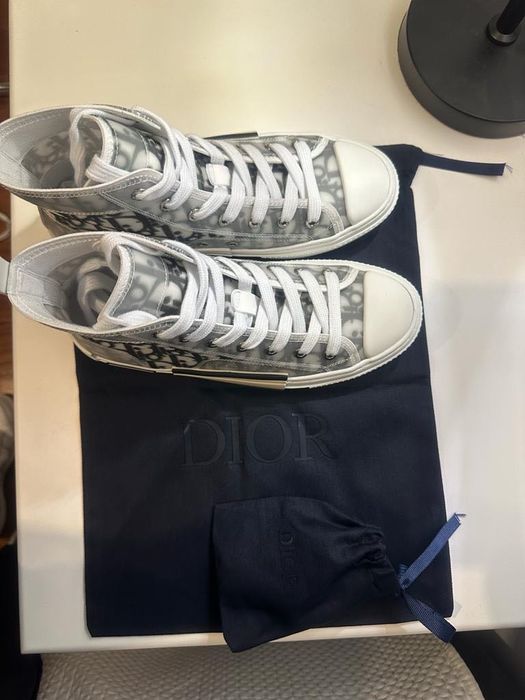Sapatilhas Dior b23