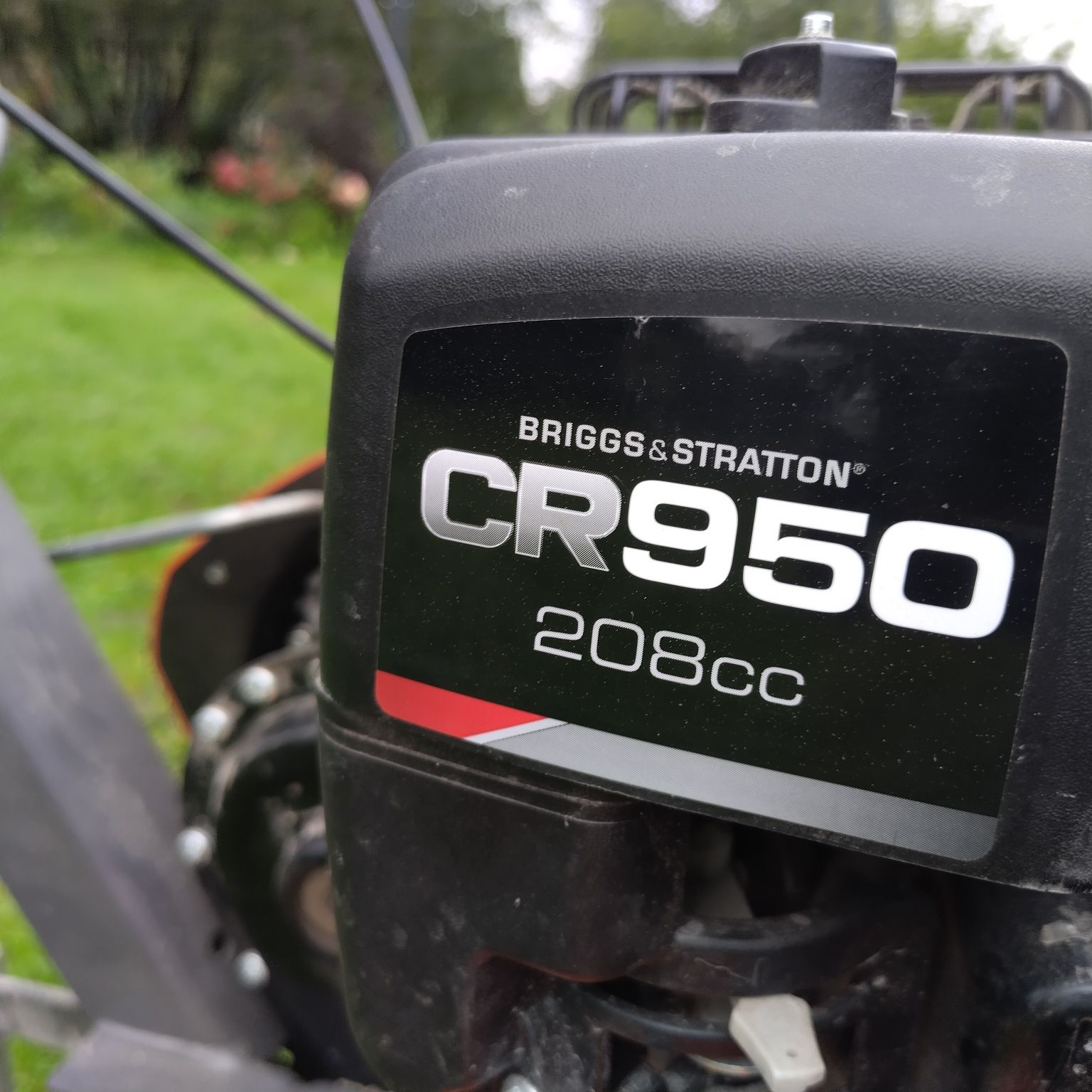 Glebogryzarką Husqvarna TF 335 - prawie nowa