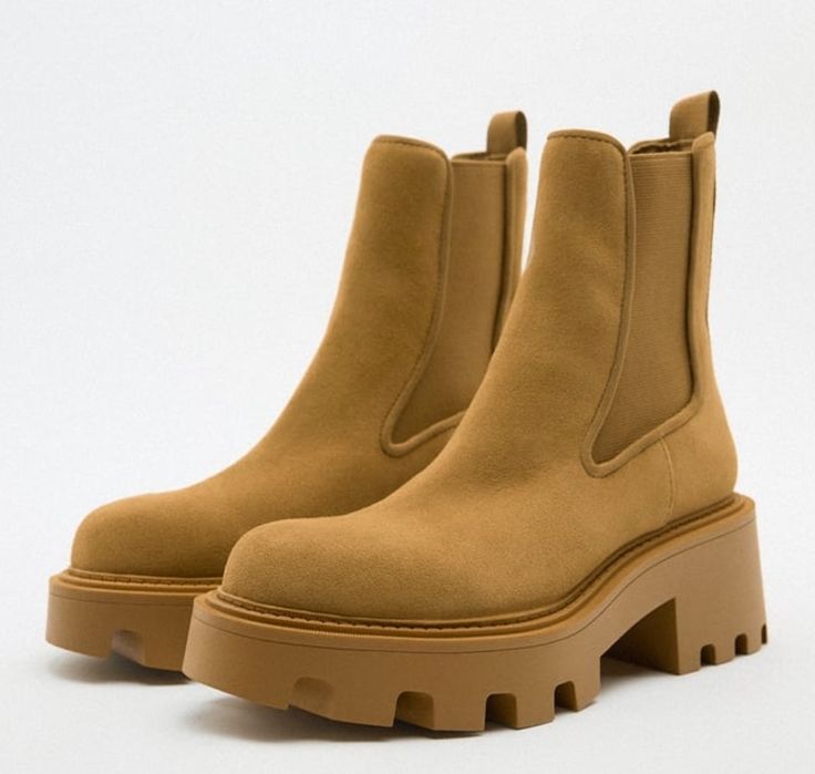 Ботинки Zara замша новые