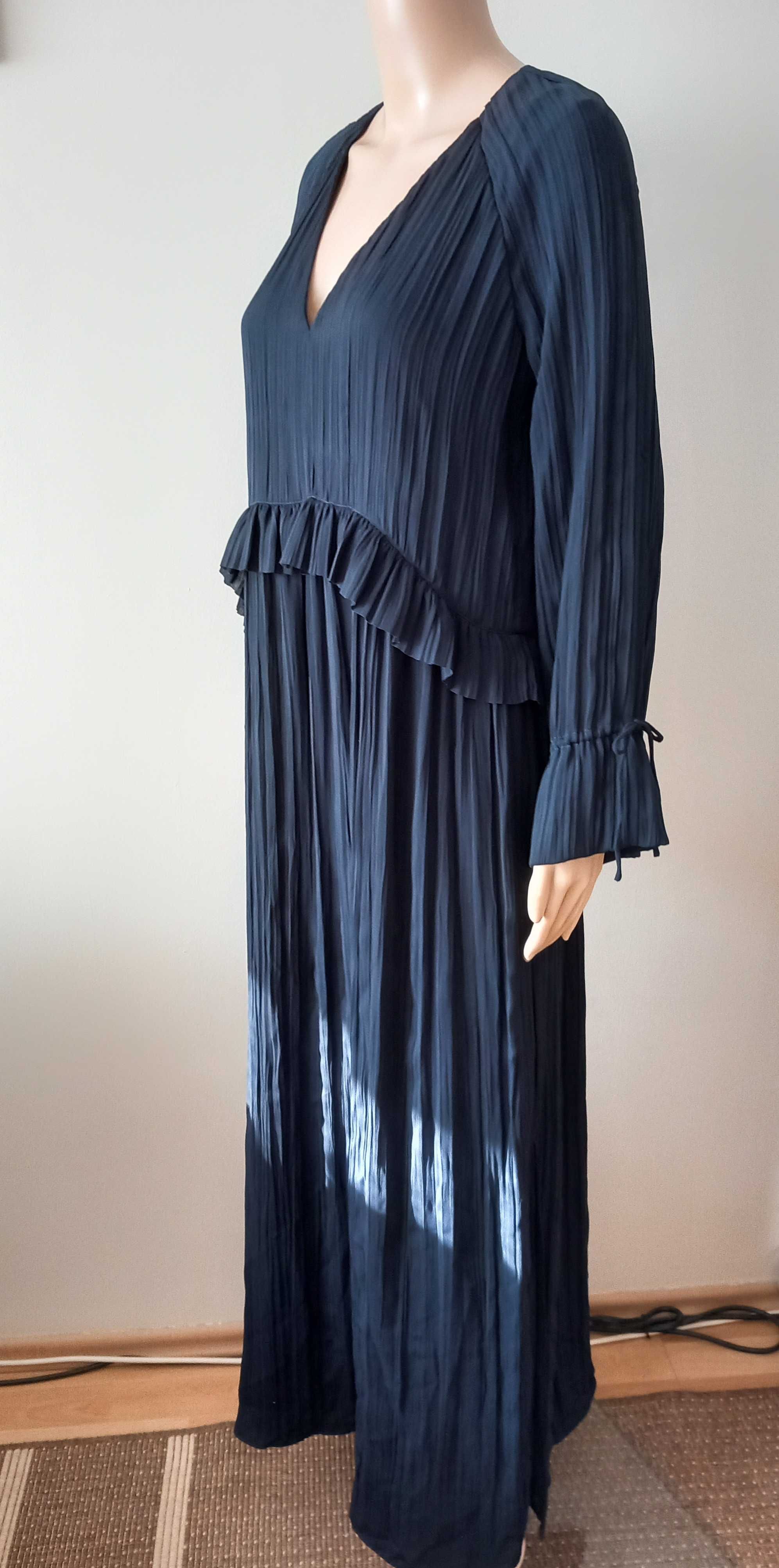 Massimo Dutti długa elegancka sukienka plisowana z falbaną wieczorowa