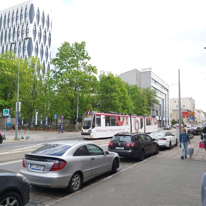 Klimatyzacja,3 pokoje,Parter,Jeżyce,Centrum,Kosmetyka,inne,super lokal