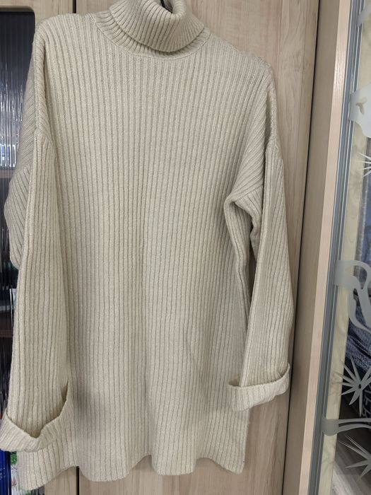 Свитер туника гольф  под горло цвет молоко Турция