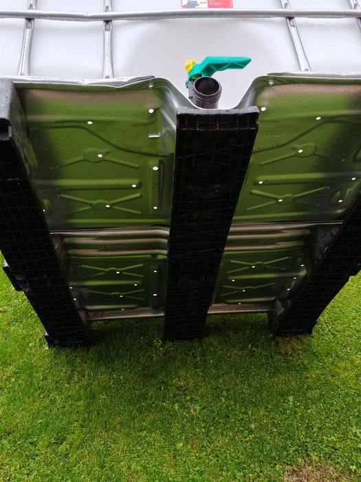 Mauser/ zbiornik 1000l.