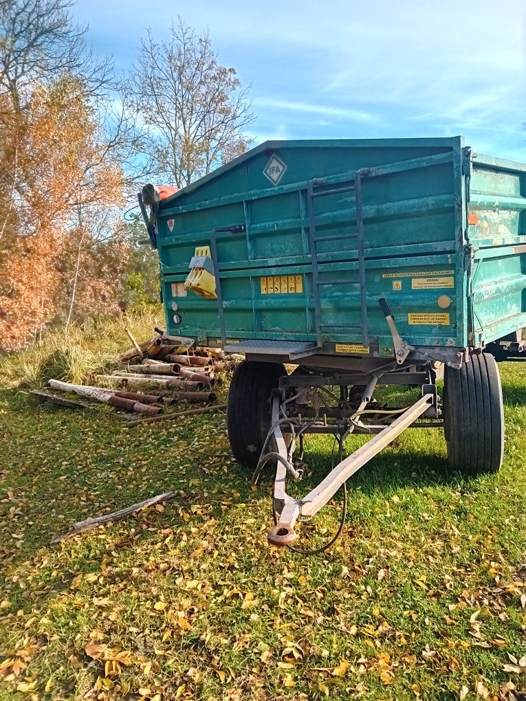 Sprzedam Przyczepe Hl 6011