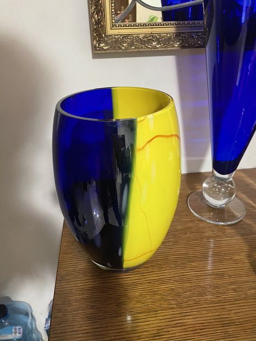 Komplet wazonów z kolorowego szkła