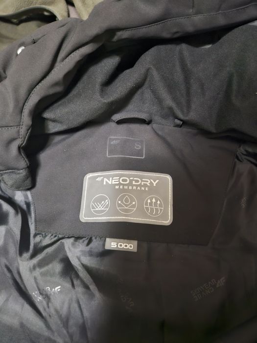 4F чоловіча зимова куртка