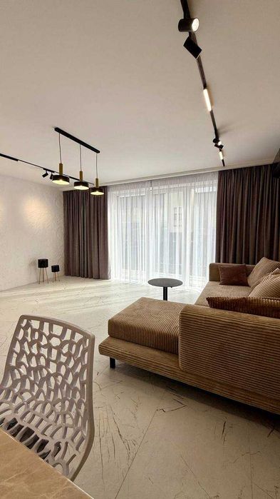 Продаж котеджу неподалік другої лікарні