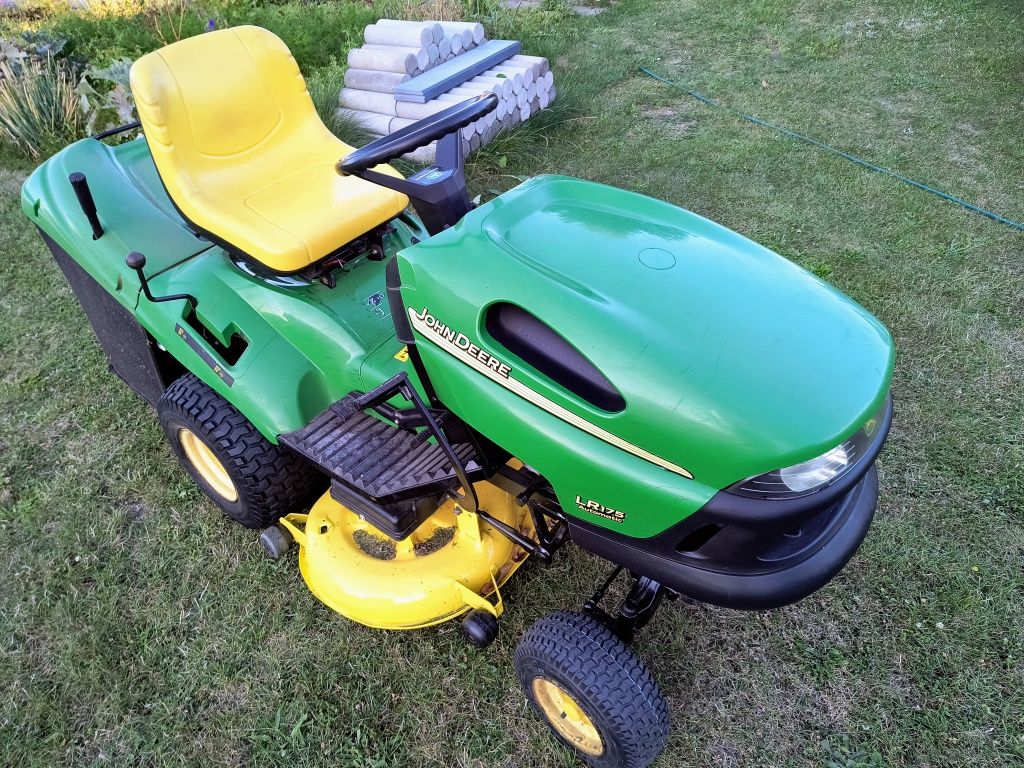 Traktorek kosiarka John Deere ltr 175
