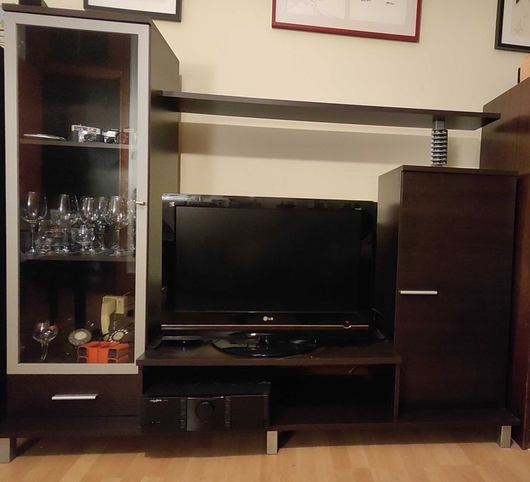 Móvel sala TV estante e vitrine